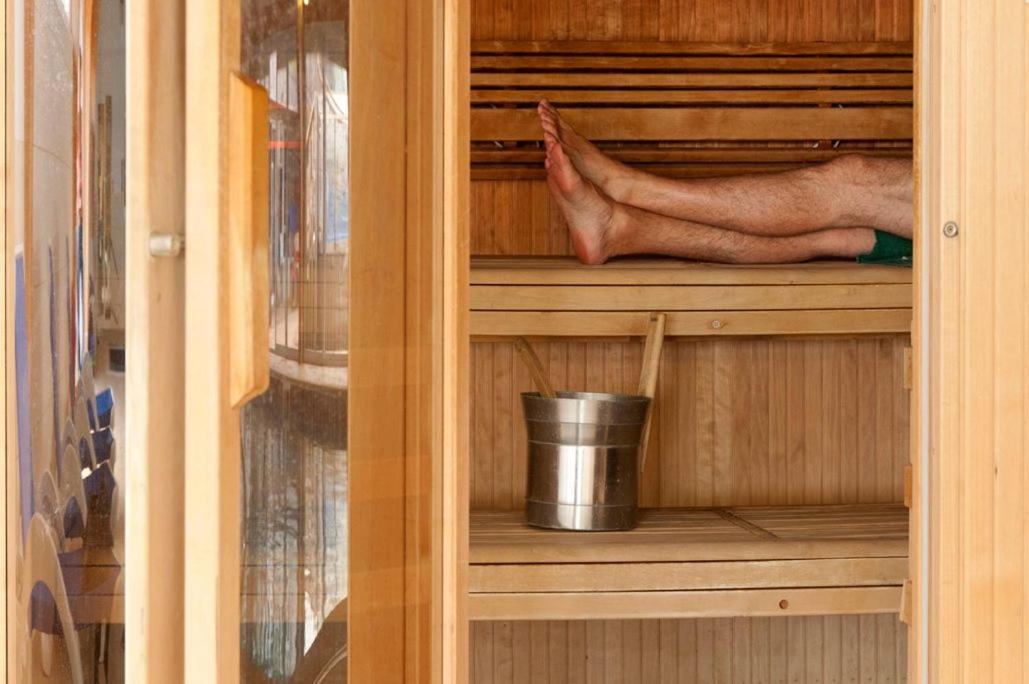 Fistral Hot Tub House For 8 On Retallack Resort New Quay Exteriör bild